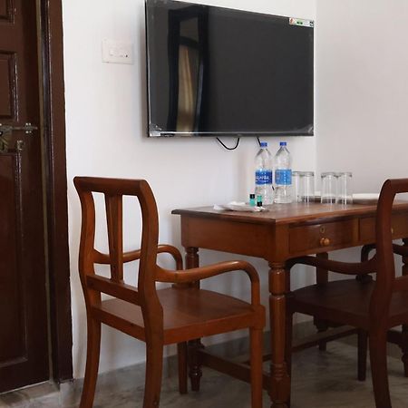 La Villa Marseille Пондичери Екстериор снимка