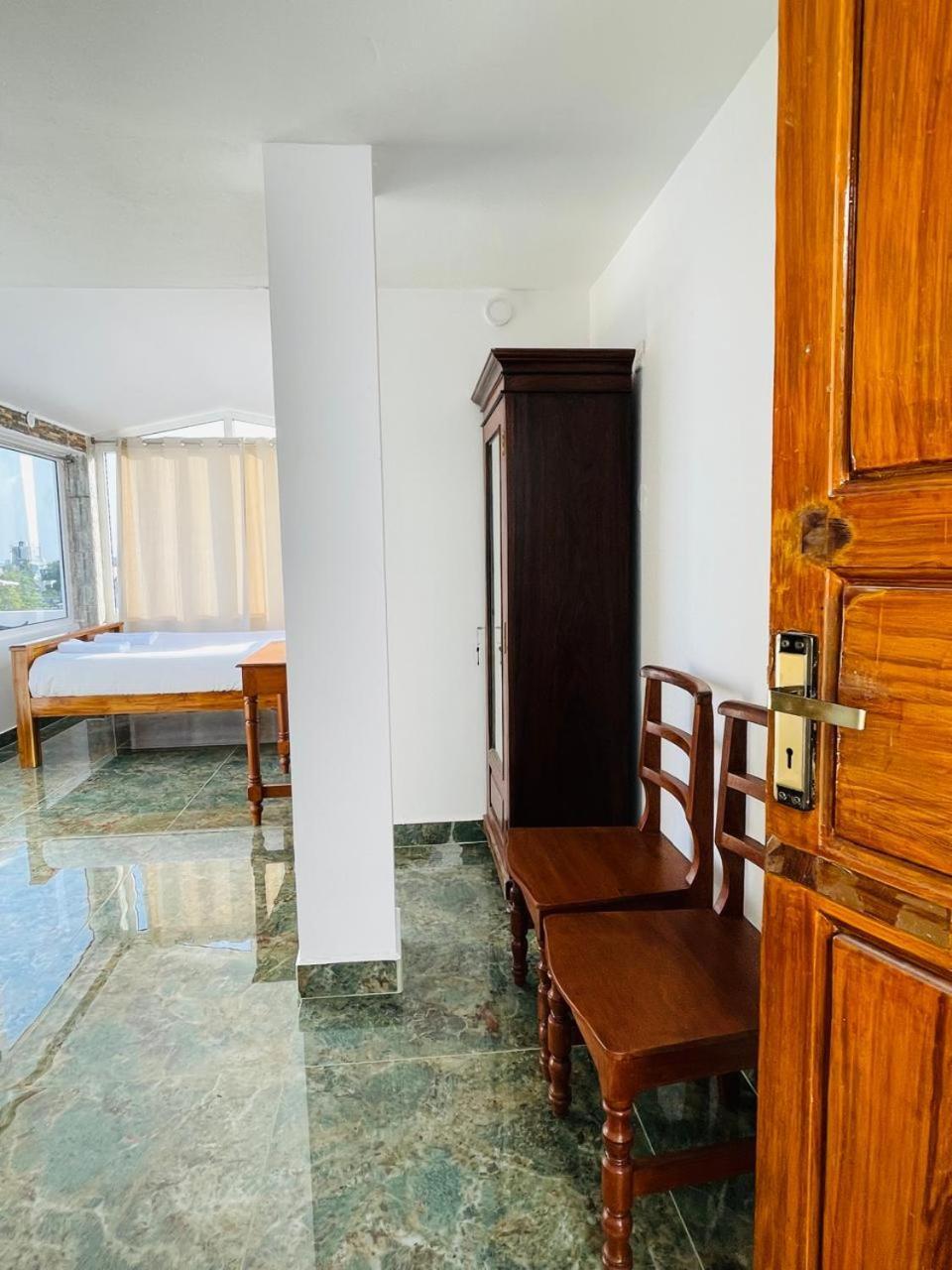 La Villa Marseille Пондичери Екстериор снимка