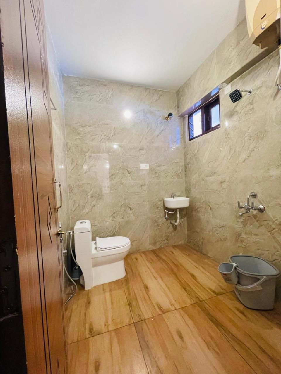 La Villa Marseille Пондичери Екстериор снимка