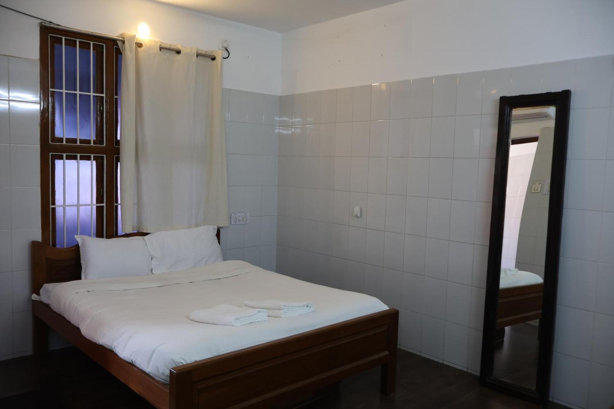 La Villa Marseille Пондичери Екстериор снимка