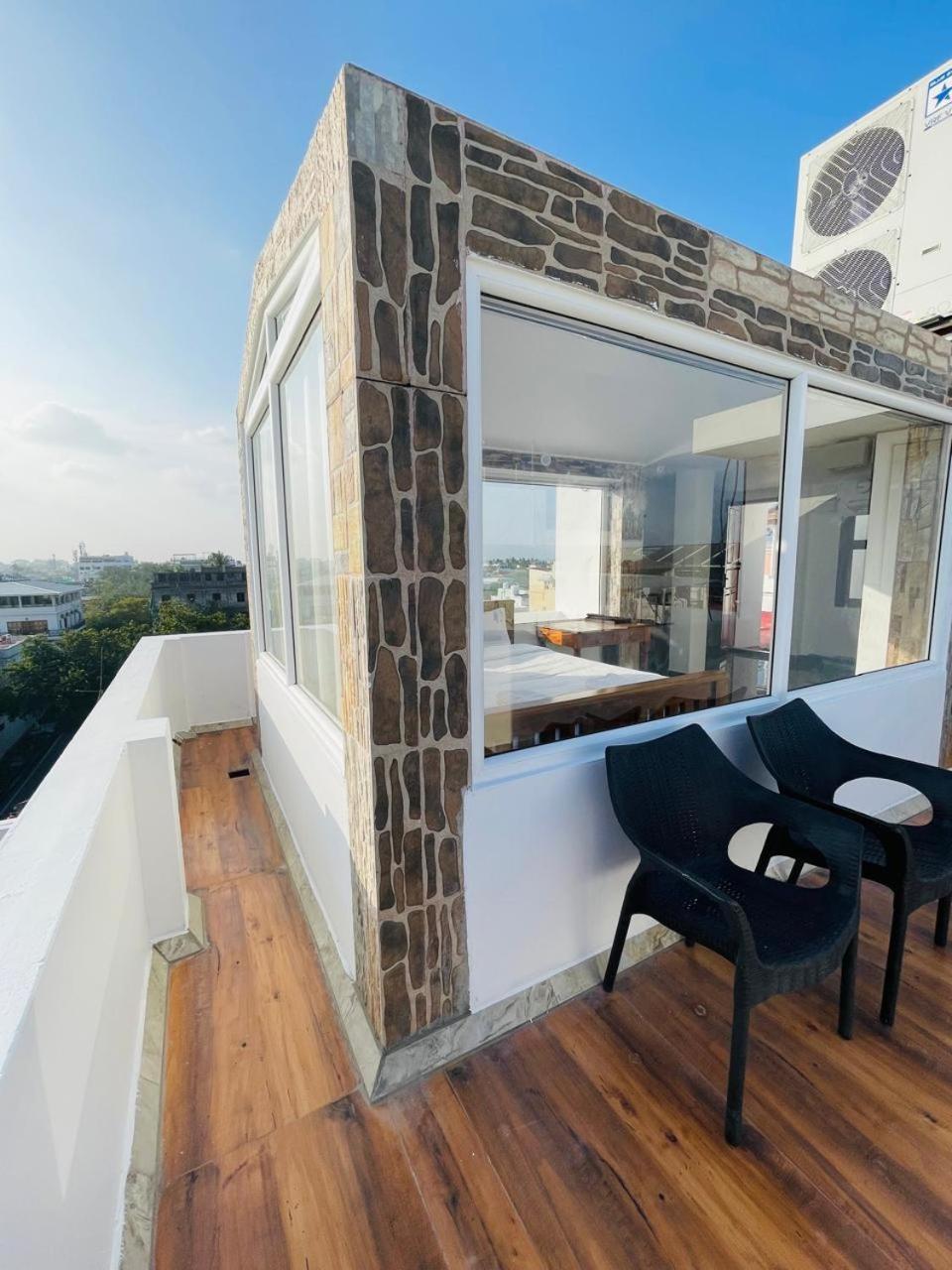 La Villa Marseille Пондичери Екстериор снимка