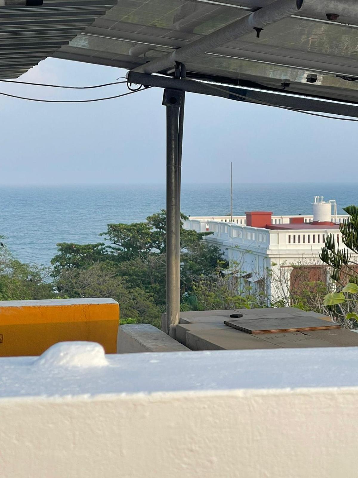 La Villa Marseille Пондичери Екстериор снимка
